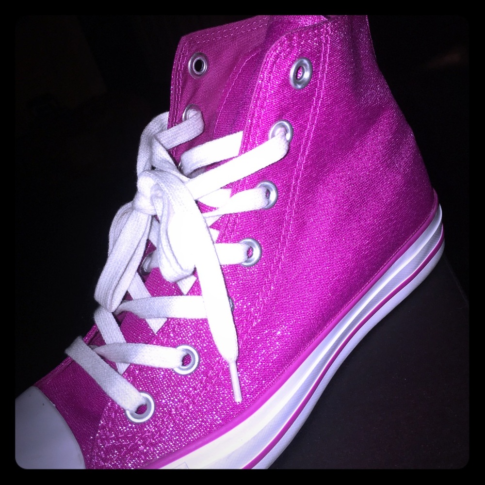 Converse High Top Women Magenta 7.5